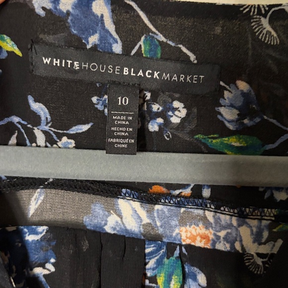 White House Black Market Black and Blue Floral Blouse - Picture 4 of 6
